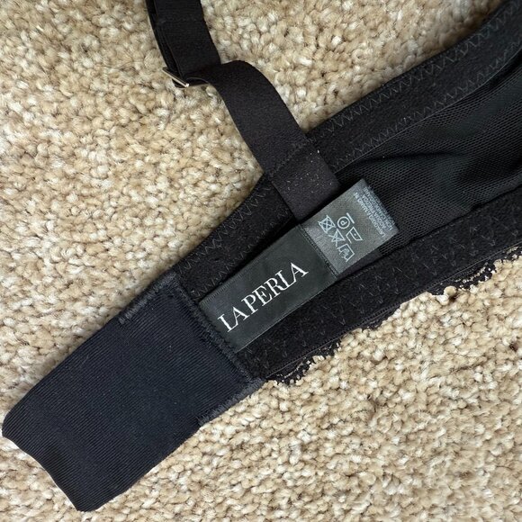 La Perla Black Lace Triangle Bra Underwire, size 32D - Picture 5 of 7